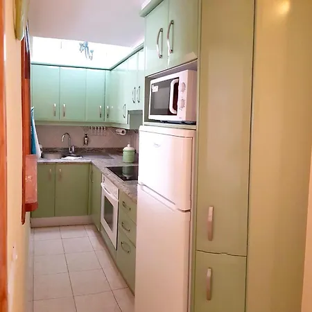 Comfortable In - 60 M² With Balcony Ferienhaus *
