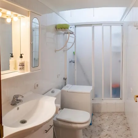 Comfortable In - 60 M² With Balcony 펜션