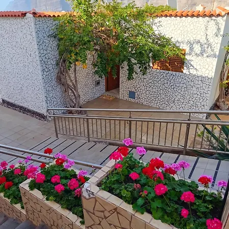 펜션 Comfortable In - 60 M² With Balcony